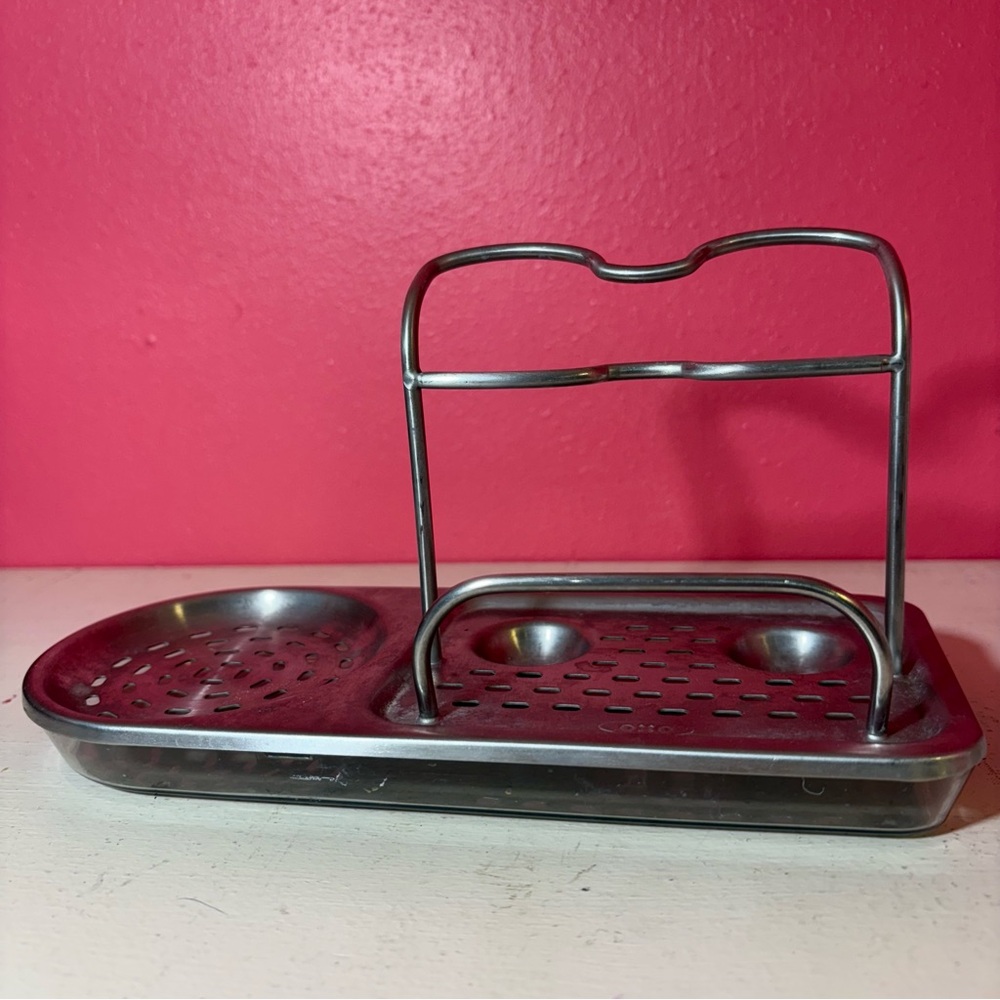 Oxo Silver Soap Dish with Handle